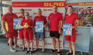 Ausbilder der DLRG in Küps/Oberfranken bei Schwimmabzeichentag 2023